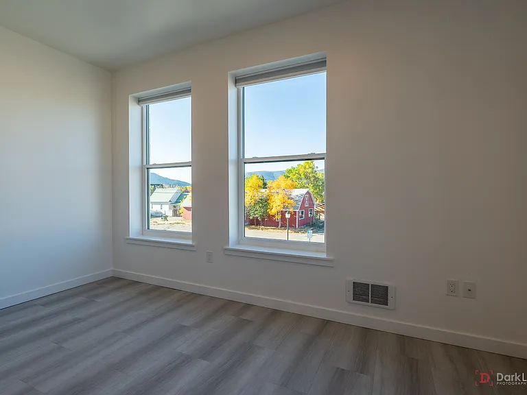 130 N F St #13 — Photo 21