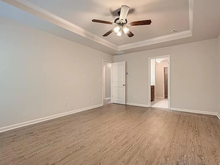204 Madison Ave — Photo 6