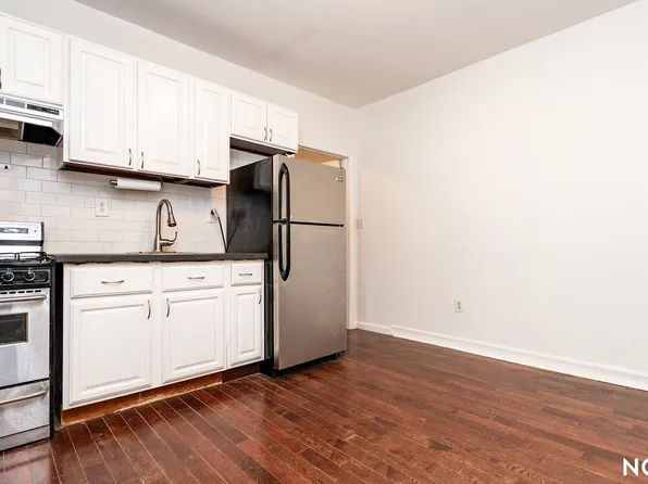 355 Stockholm Street image 16 of 20