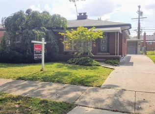 20930 Bayside St, Saint Clair Shores, MI
