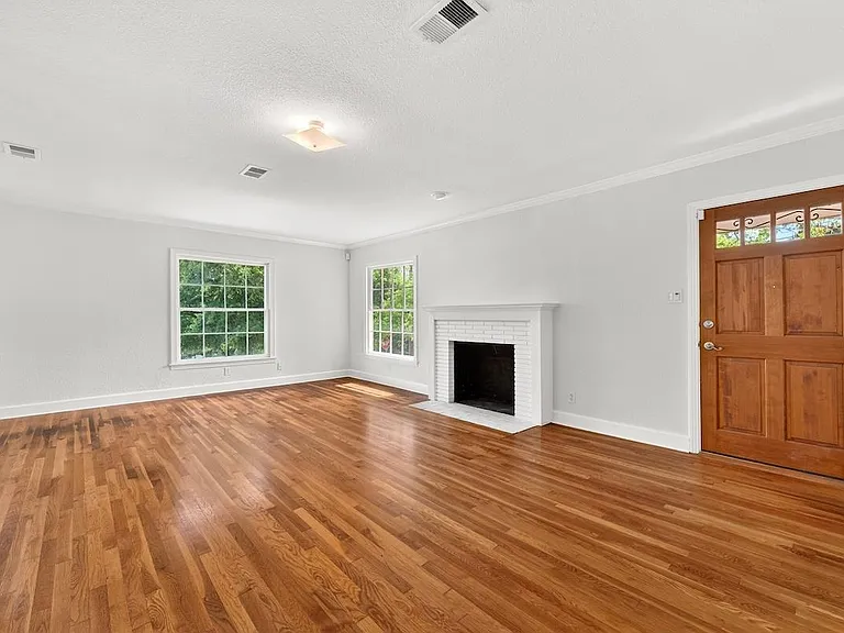 2506 Hillview Rd — Photo 5