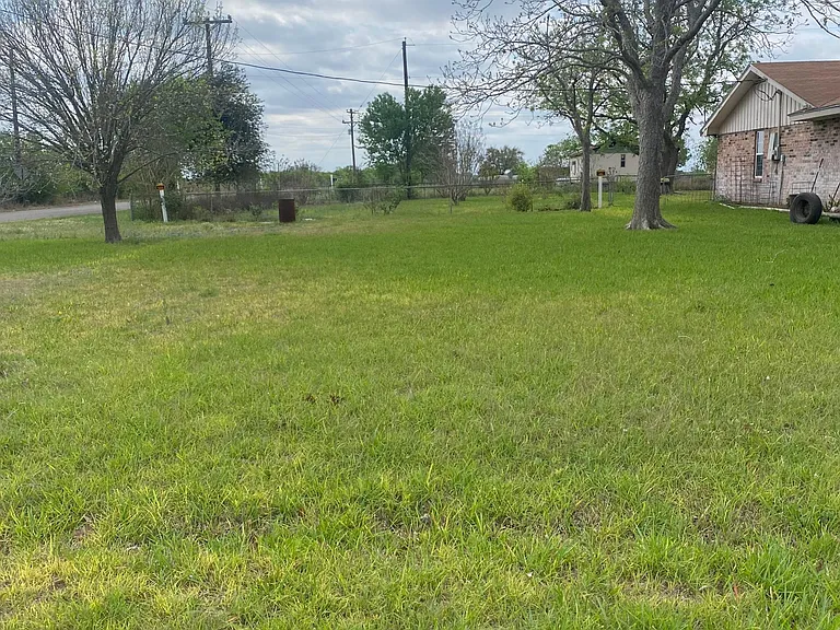 111 County Road 412 — Photo 4