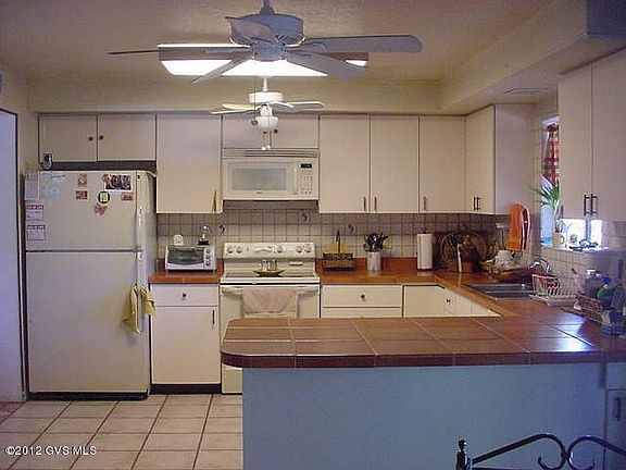 4th image of 421 E Placita Del Venado