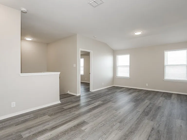 8903 Bowen Br — Photo 9