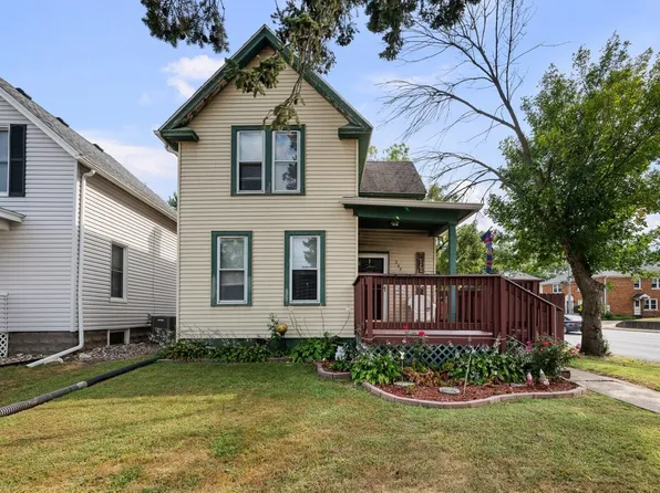 249 W 30th St, Davenport, IA 52803