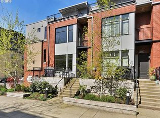 1702 NW Riverscape St, Portland, OR 97209