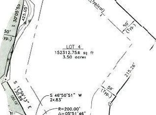 4 Clifford Dr, Bethany, CT 06524