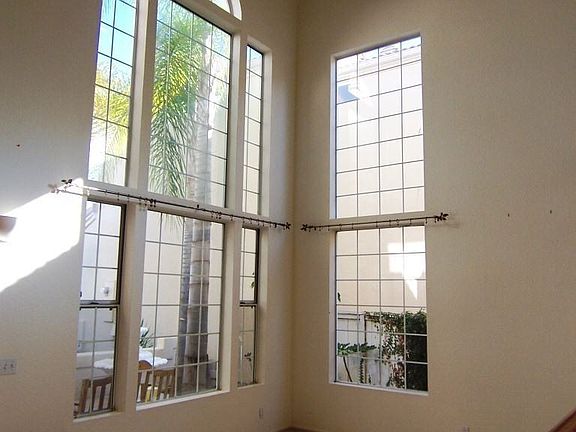 5th image of 17980 Pueblo Vista Ln