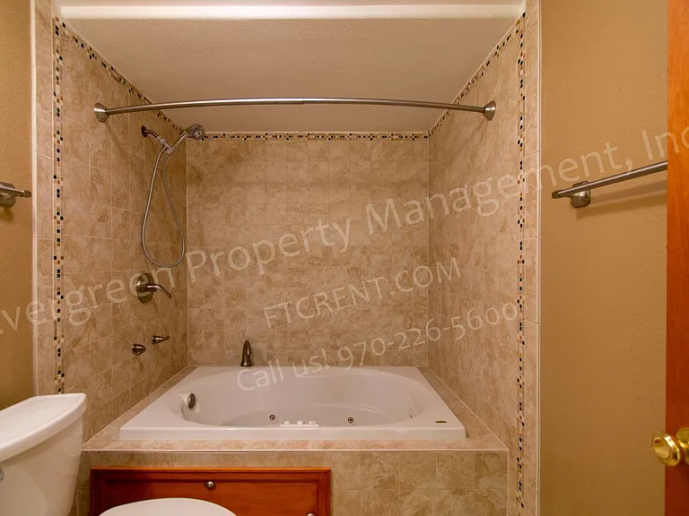 2302 Turquoise St — Photo 24