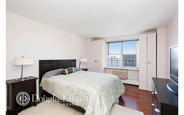Sold by Douglas Elliman | media 3