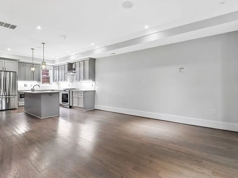 51 Quincy Pl NE #2 — Photo 7