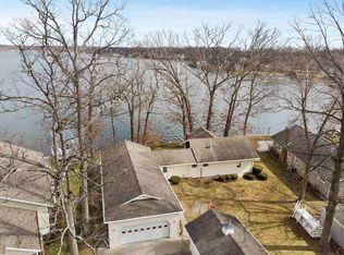 825 E Willis Park Dr, North Webster, IN