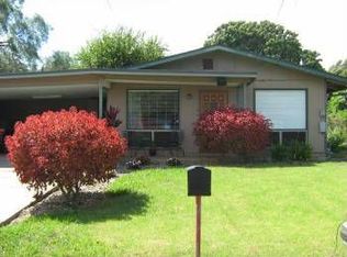 696 Onipaa Pl, Makawao, HI 96768