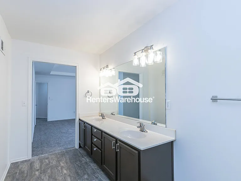 8127 N Lawn Ave — Photo 18