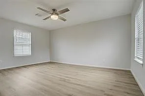 1304 Robin St — Photo 6