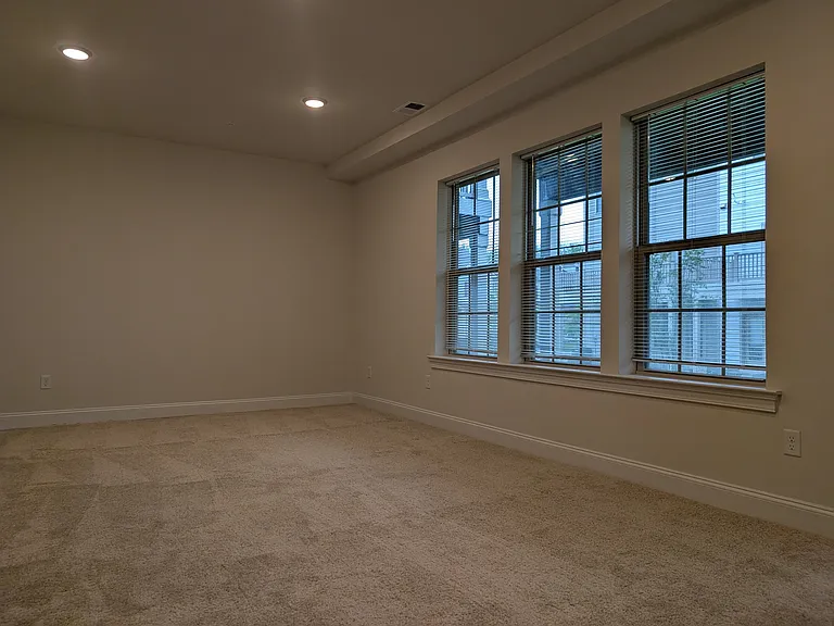 35 Dahlia Dr — Photo 20