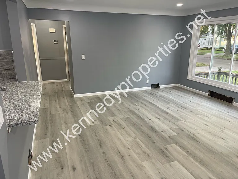 29781 Rosemont St — Photo 7