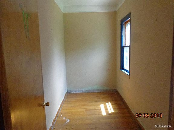 5th image of 2291 Faber St