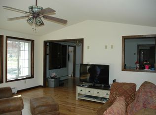 10 Beaver Dr, South Deerfield, MA 01373
