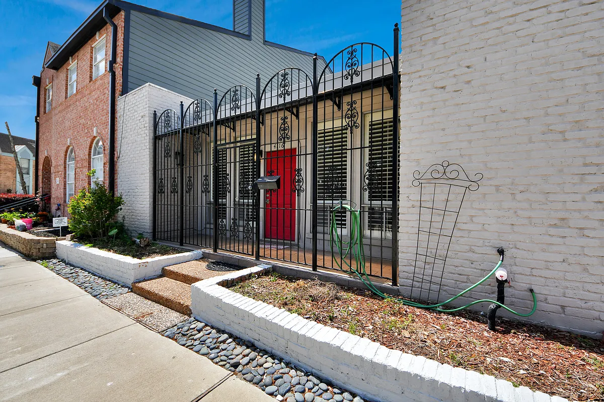 Property Front - 4116 Meyerwood Dr
