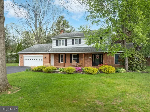 815 Outer Dr, State College, PA 16801