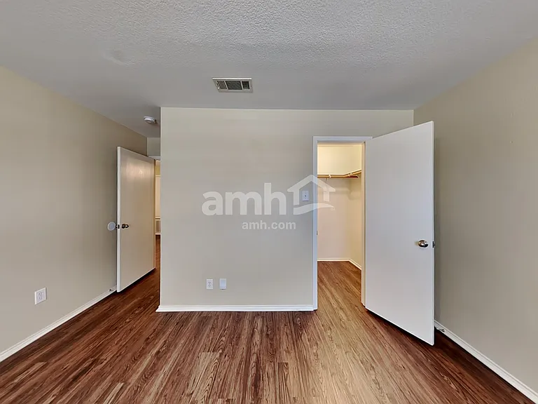 2124 Van Zandt Dr — Photo 14