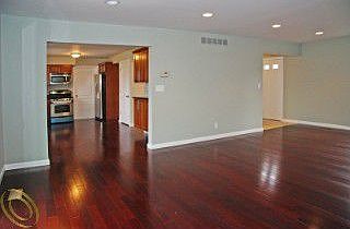 4th image of 28865 E King William Dr