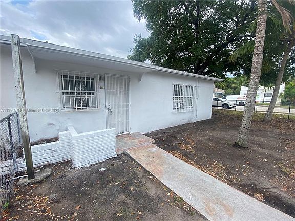 3rd image of 5905 NW 3rd Ave #2/2
