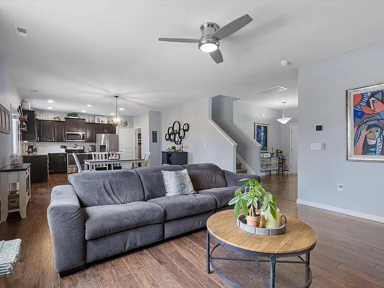 2678 Averon Dr — Photo 4
