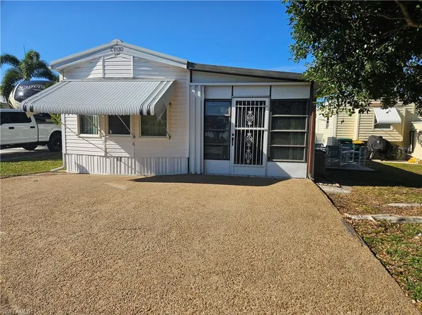 30 Pearl DR #30P, NAPLES, FL 34114