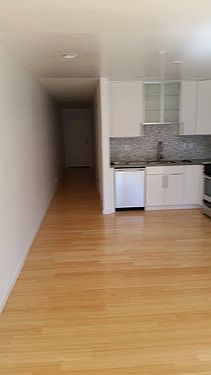 1st image of 235 Waller St APT 6