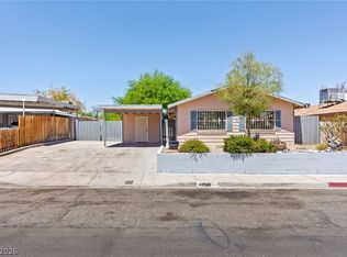 4736 Newton Dr, Las Vegas, NV 89121