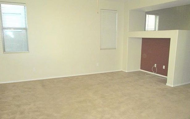 1st image of 17462 W Banff Ln