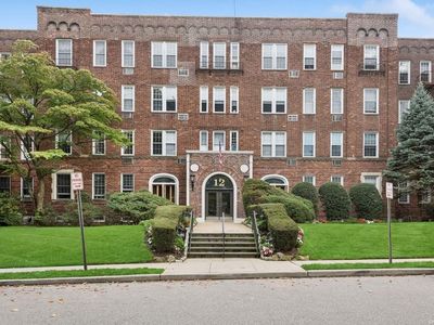 12 Hamilton Place #D 14, Garden City, NY, 11530