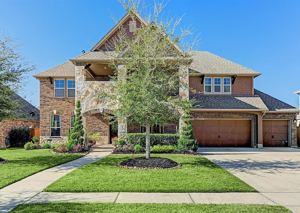 1st image of 1325 Altavilla Ln