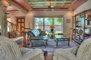 5th image of 104 Nobles Ln