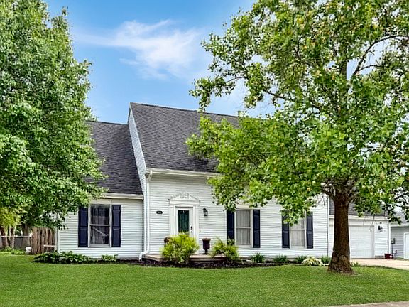 2nd image of 1008 Ascot Dr
