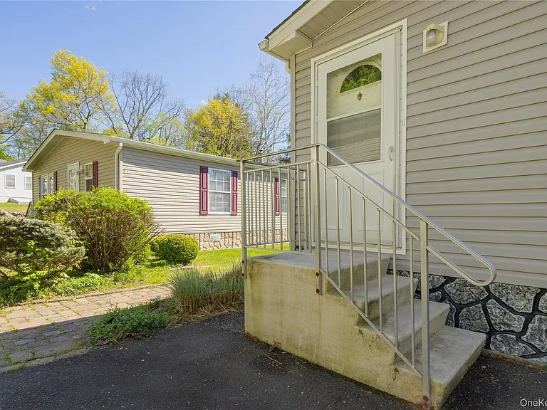39 Cedar Flats Rd — Photo 13