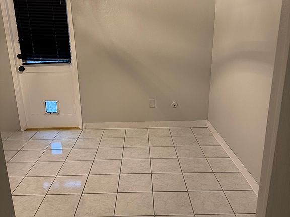 4th image of 1894 Fairway Park Unit B