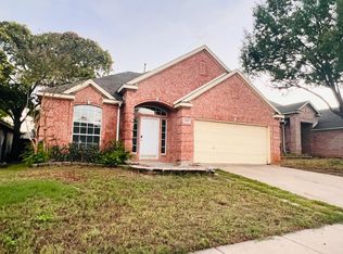 4920 Tulip Ln, Fort Worth, TX 76137