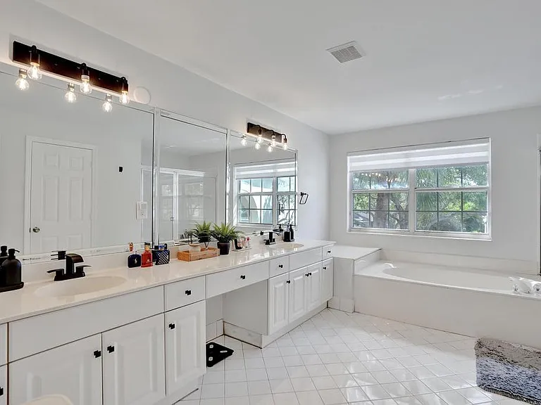 16405 Diamond Head Dr — Photo 36