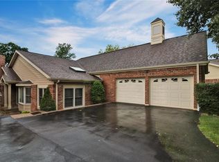 1618 Timberlake Manor Pkwy, Chesterfield, MO