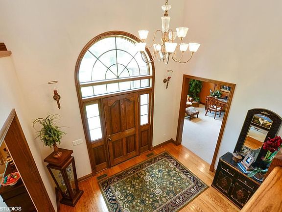 02_1805Gibson_32_Foyer_HiRes