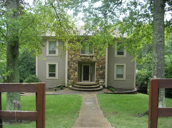 2901 Hickory Ln, La Grange, KY 40031