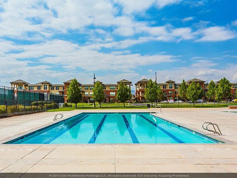 ICO Ridge Apartments & Townhomes — Photo 31
