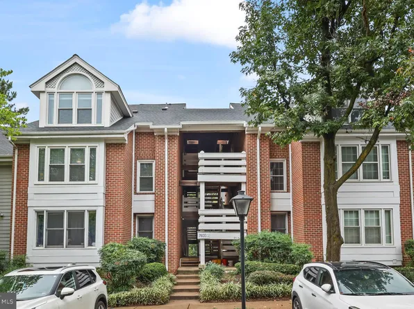7600 Lakeside Village Dr APT C, Falls Church, VA 22042