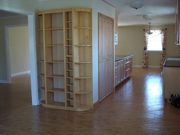 5th image of 3455 E Loyola Dr