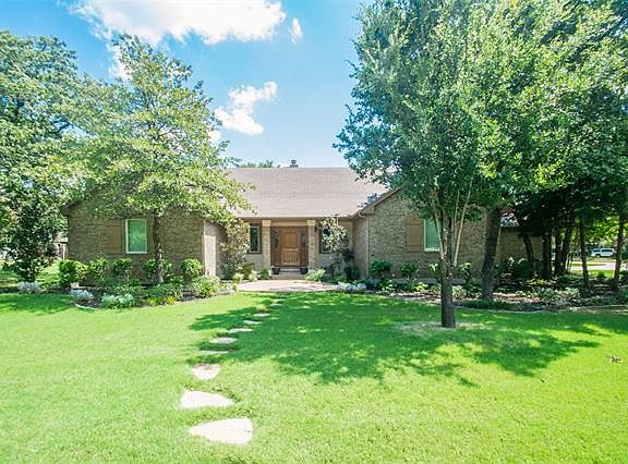 2nd image of 100 Post Oak Dr