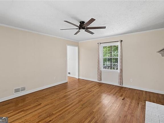 4th image of 2735 Old Ivy Ct