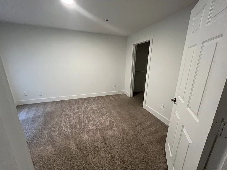Wesley St. Claire Apartments at Lawrenceville — Photo 98